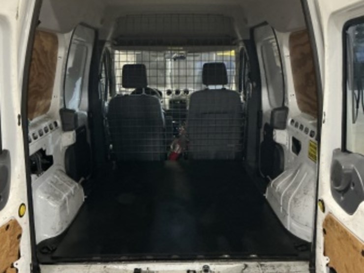 2013-ford-transit-connect-image-11