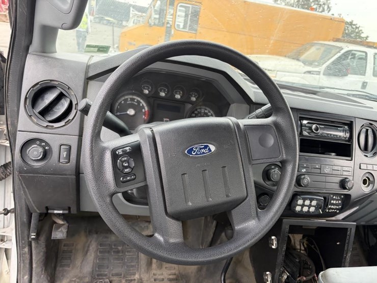 2011-ford-f250-image-14