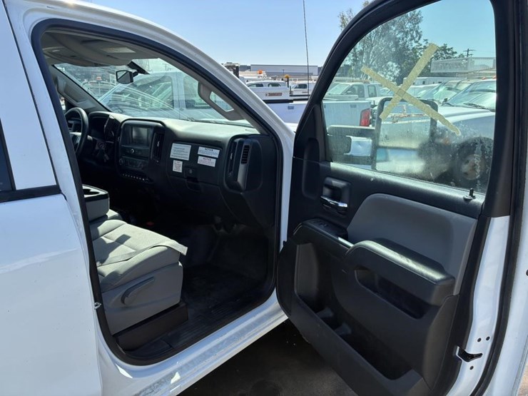 2016-gmc-sierra-2500-image-10