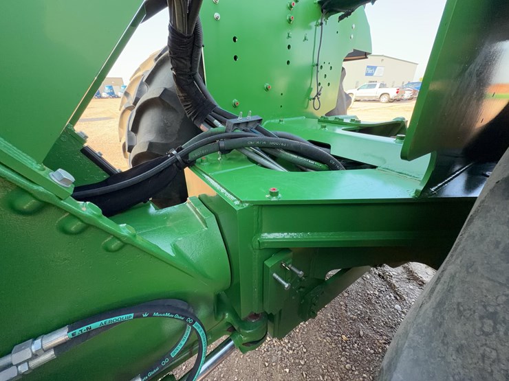 2014-john-deere-9510r-image-26