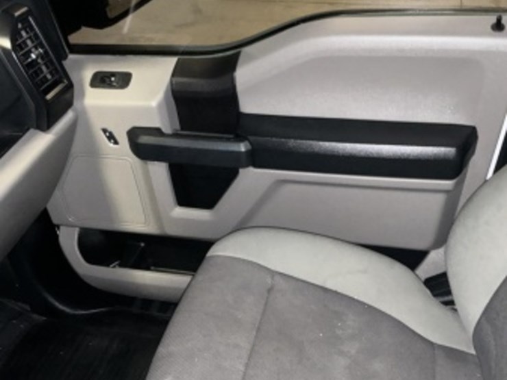 2019-ford-f150-image-21