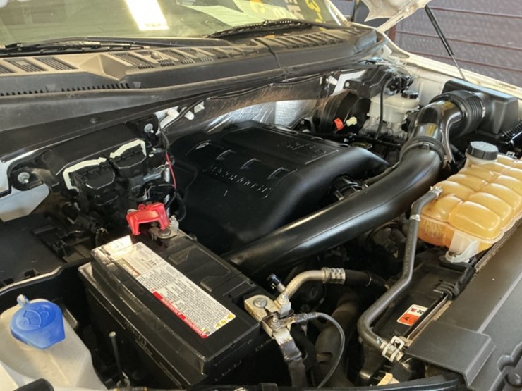 2015-ford-f150-image-13