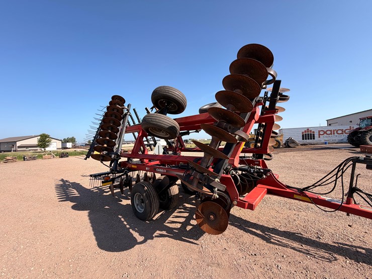 case-ih-340-image-13