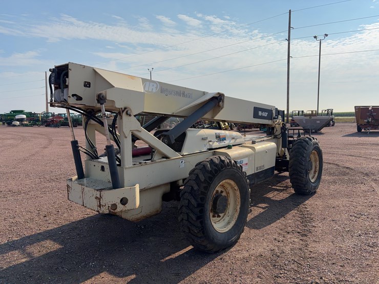 2005-ingersoll-rand-vr843c-telehandler-image-4