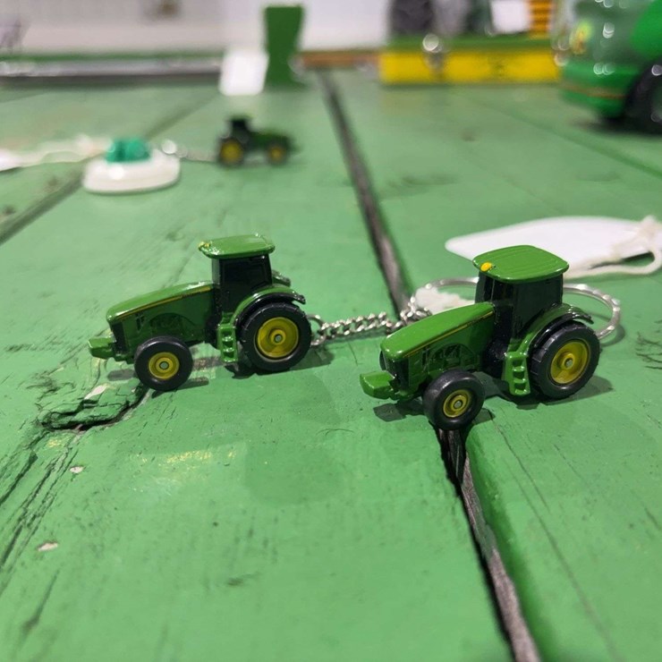JOHN DEERE 2