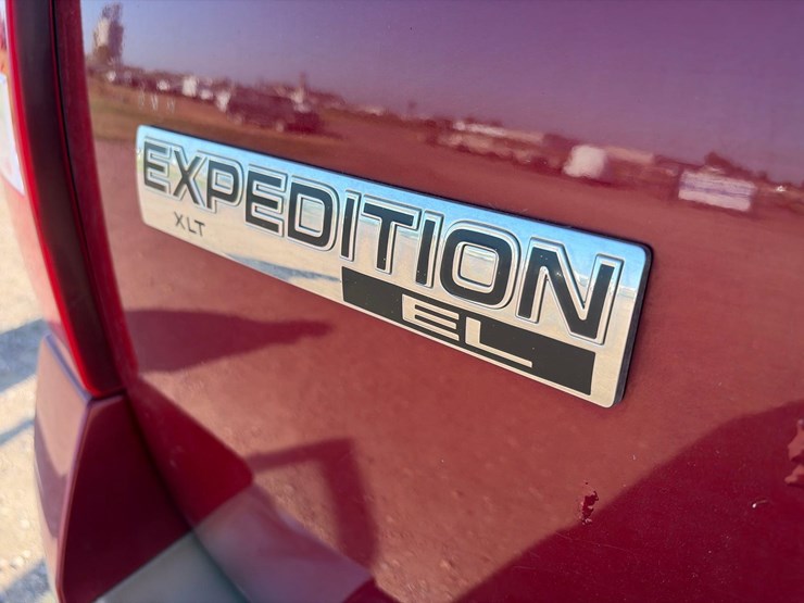 2013-ford-expedition-image-26