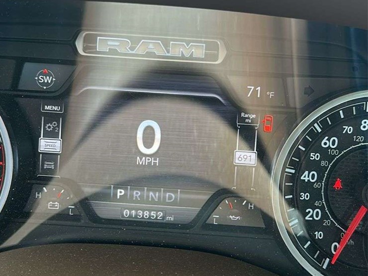 2021-dodge-3500-image-10