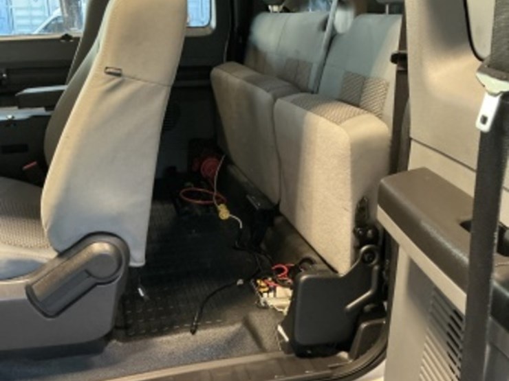 2016-ford-f550-image-26