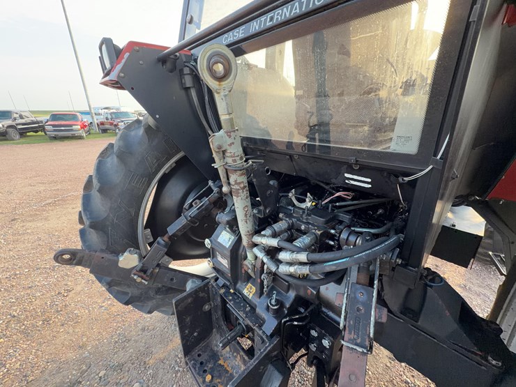 1995-case-5240-mfwd-tractor-with-loader-image-14