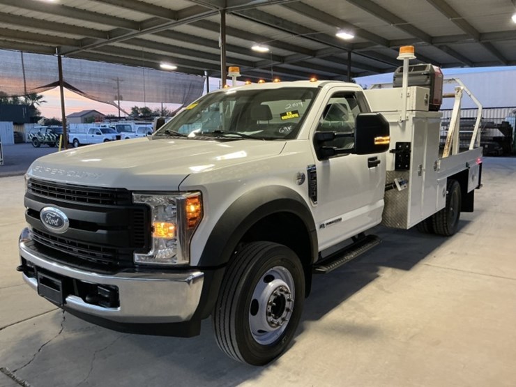 2019-ford-f550-image-4