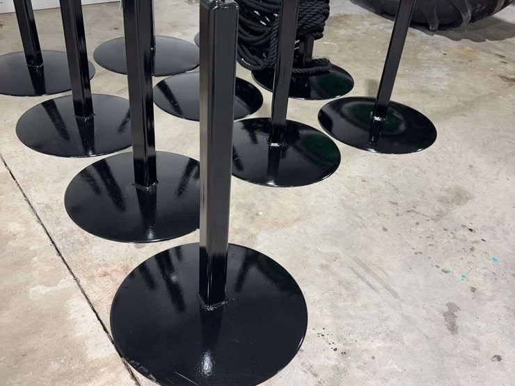 10-steel-stand-rope-barriers,-28''-tall-image-2