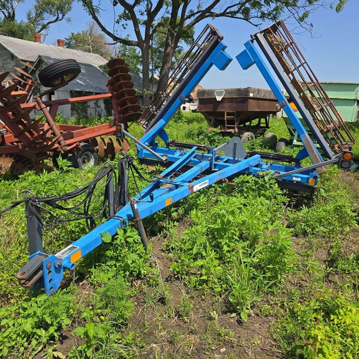 25ft Crumbler single basket, missing cylinder