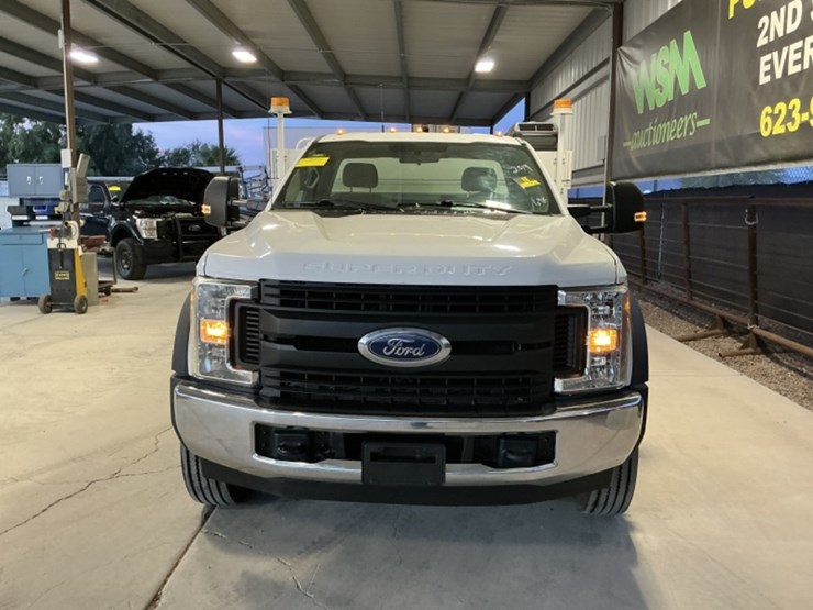 2019-ford-f550-image-3