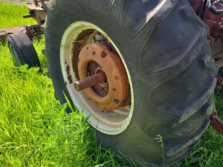 ih-84-hydro-parts-tractor,-s/n:-i-6-013287-image-7