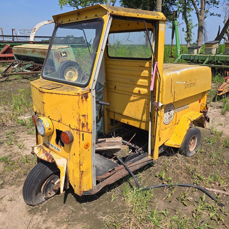 Cushman Machinists Model: 898400-7410 tri-cycle for parts