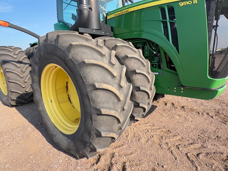 2014-john-deere-9510r-image-45