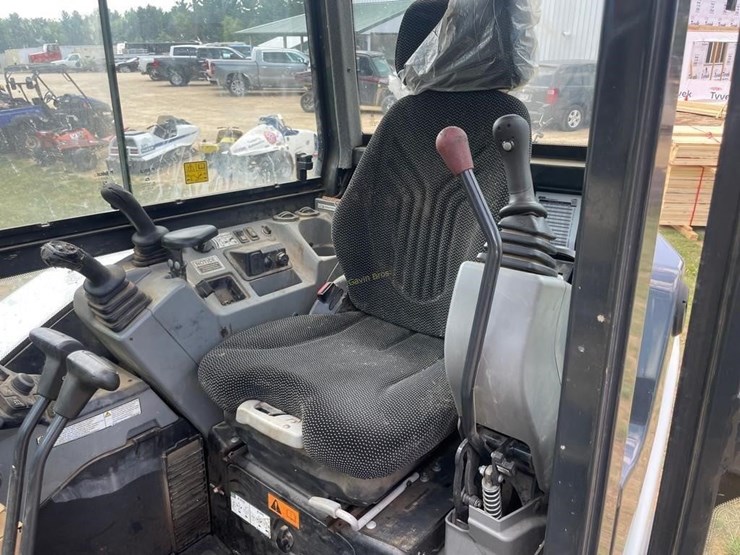 2021-bobcat-e60-image-16
