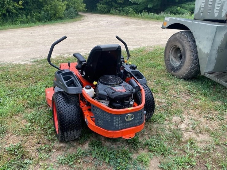 kubota-z122e-image-4