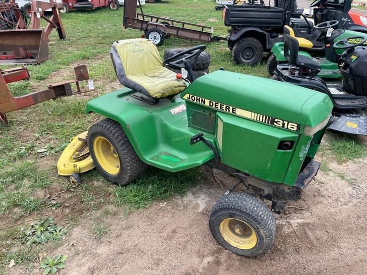 john-deere-316-image-3