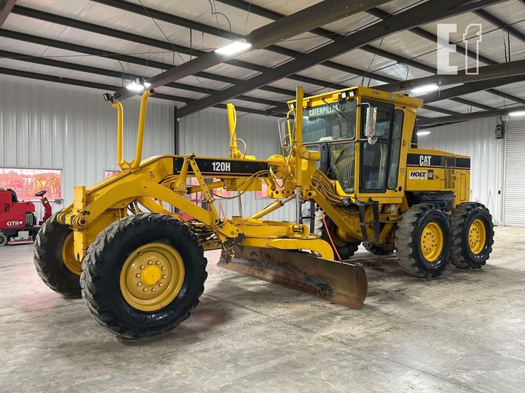 2004-caterpillar-120h-image-1