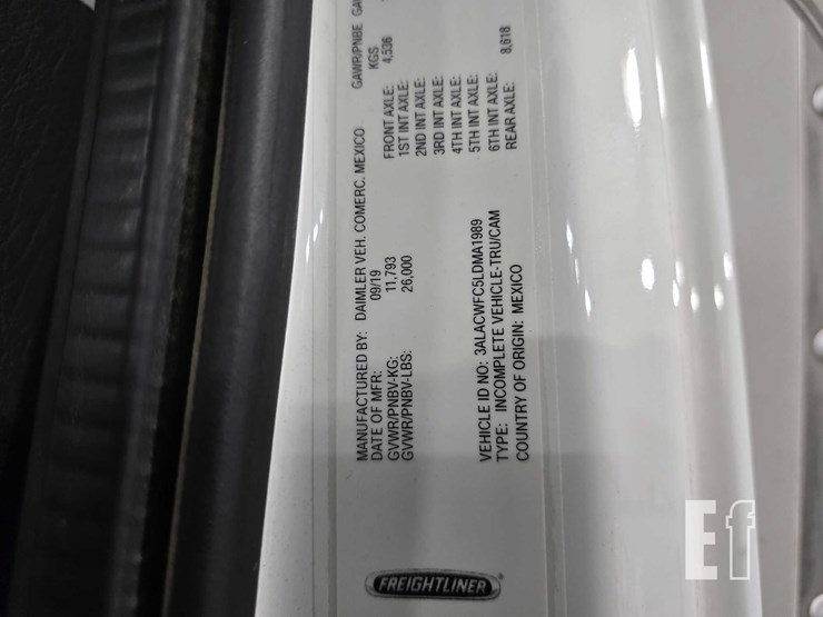 2020-freightliner-business-class-m2-106-image-27