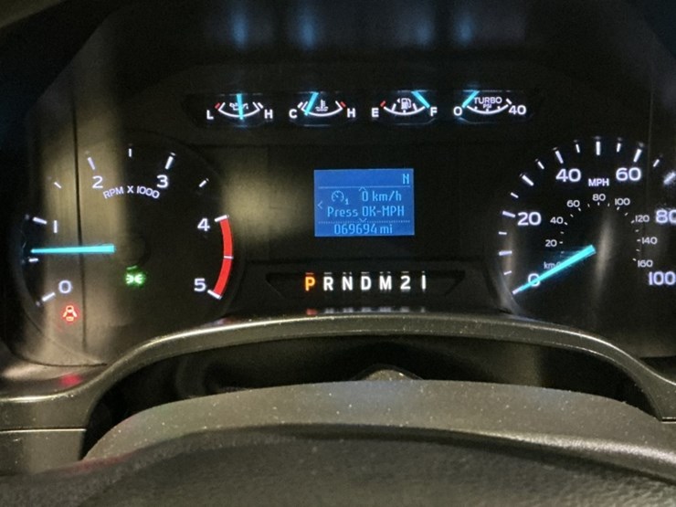 2019-ford-f550-image-18
