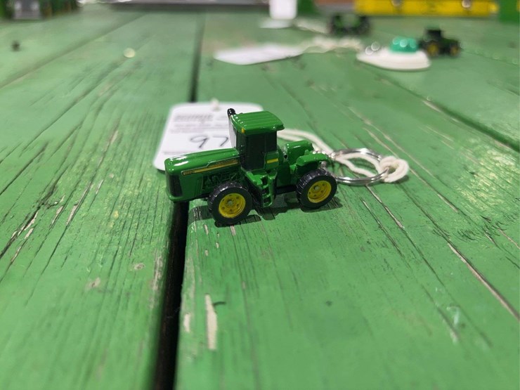 john-deere-4wd-key-chains-image-1