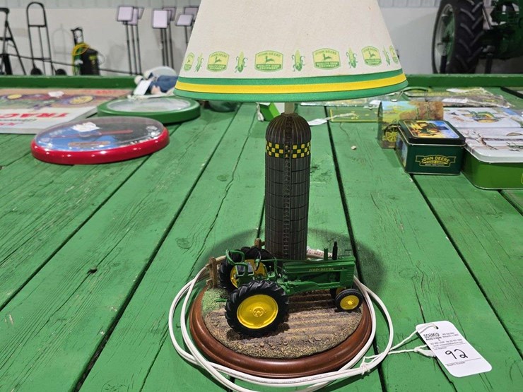 john-deere-b-image-1