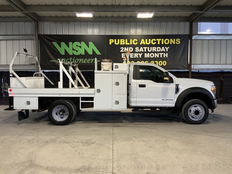 2019-ford-f550-image-1