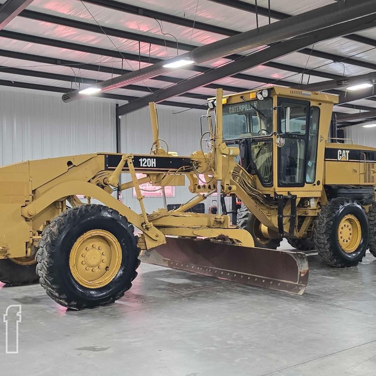 2004 CATERPILLAR 120H