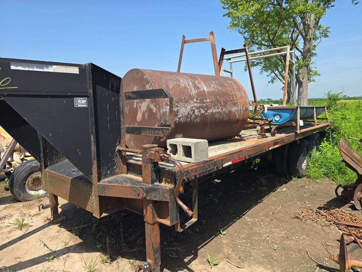 2004-jerry-james-gooseneck-trailer,-20ft-+-5ft-dovetail,-3-ramps,-needs-floor-replaced,-tandem-axle,-16"-rims,-20,000lb-axles,-vin#-4bxud252224s001607-image-3