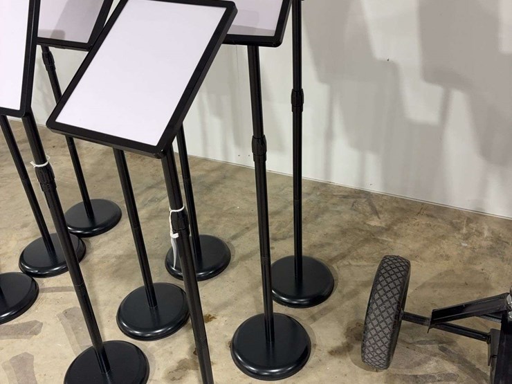 3-adjustable-sign-holder-displays-image-1