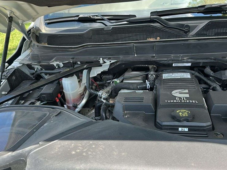 2021-dodge-3500-image-8