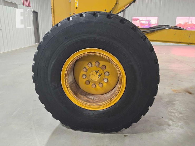 2008-caterpillar-14m-image-30