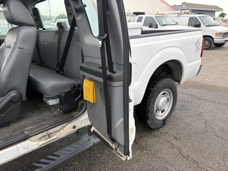 2011-ford-f250-image-12