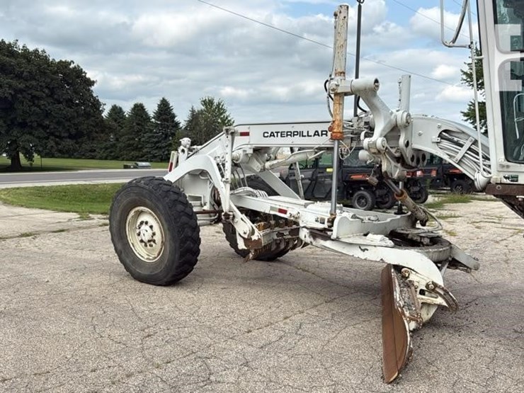 1987-caterpillar-130g-image-8