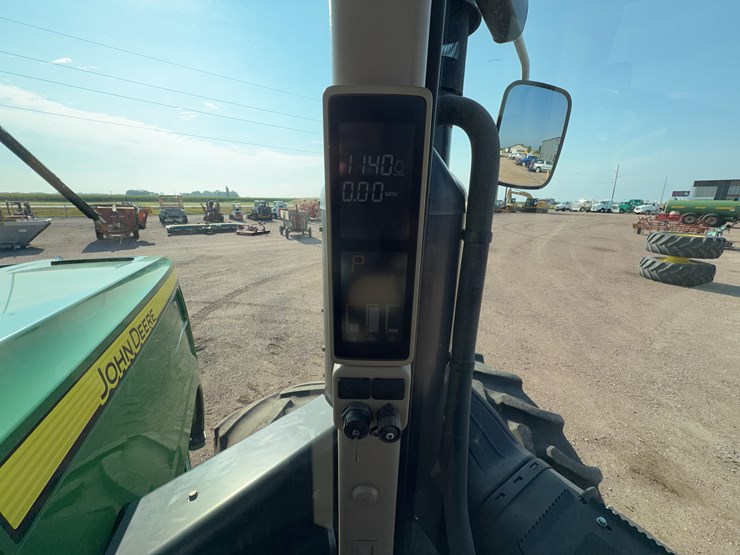 2014-john-deere-9510r-image-61