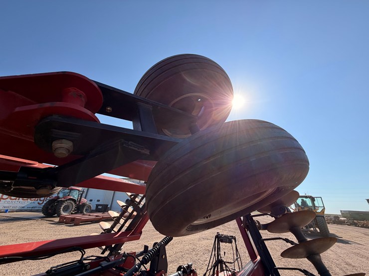 case-ih-340-image-23