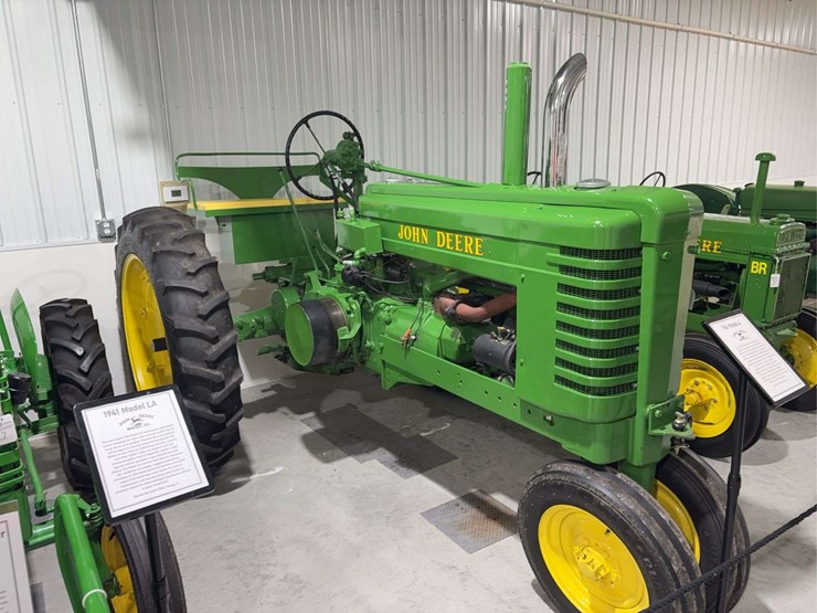john-deere-model-a-image-2