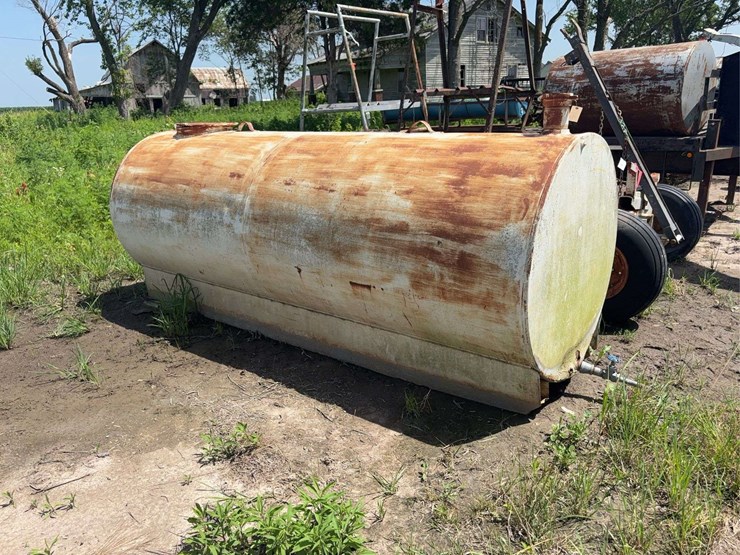 750-gallon-fuel-tank,-no-pump-image-1