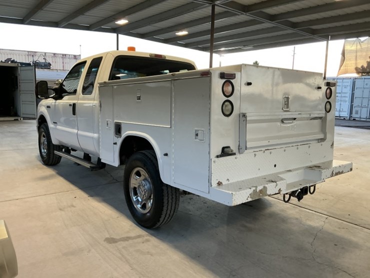 2006-ford-f350-image-5