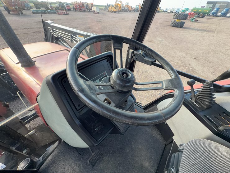 1995-case-5240-mfwd-tractor-with-loader-image-23