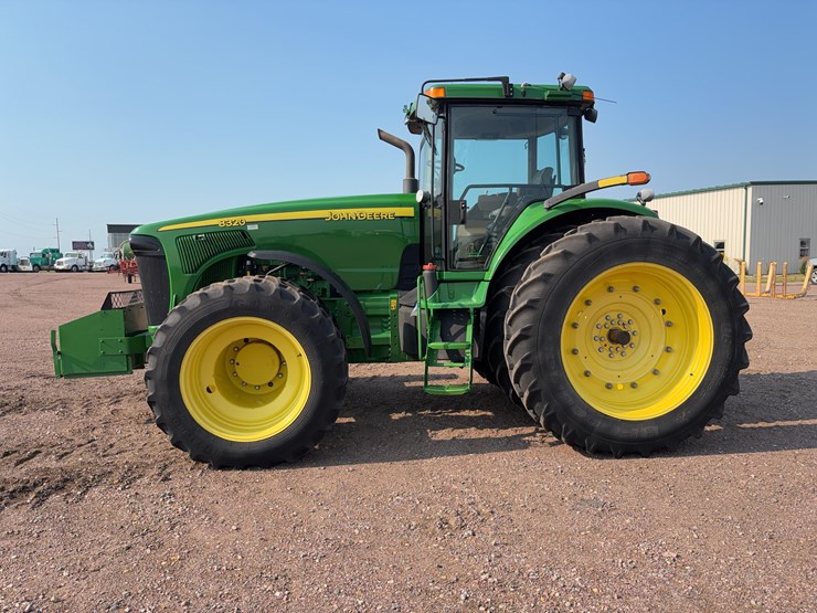 2002-john-deere-8320-image-7
