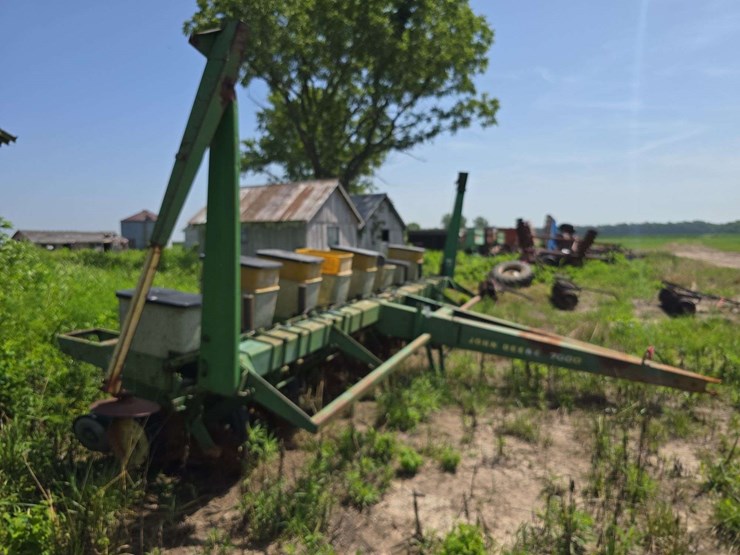 john-deere-7000-image-3