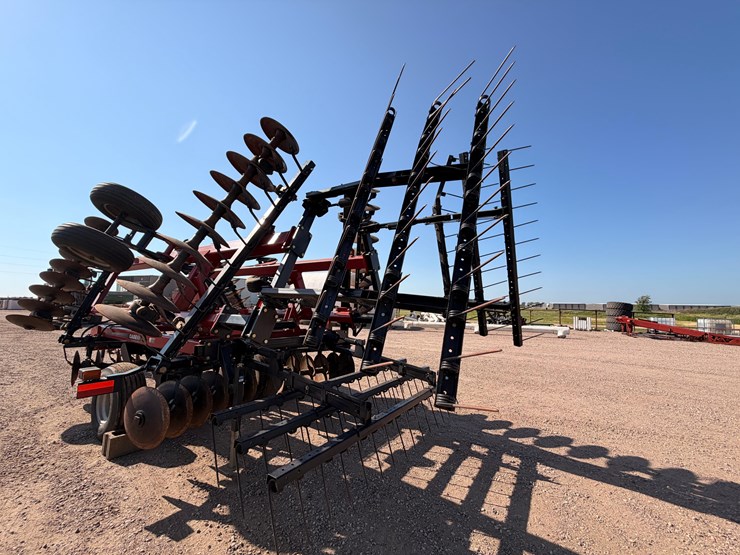 case-ih-340-image-31