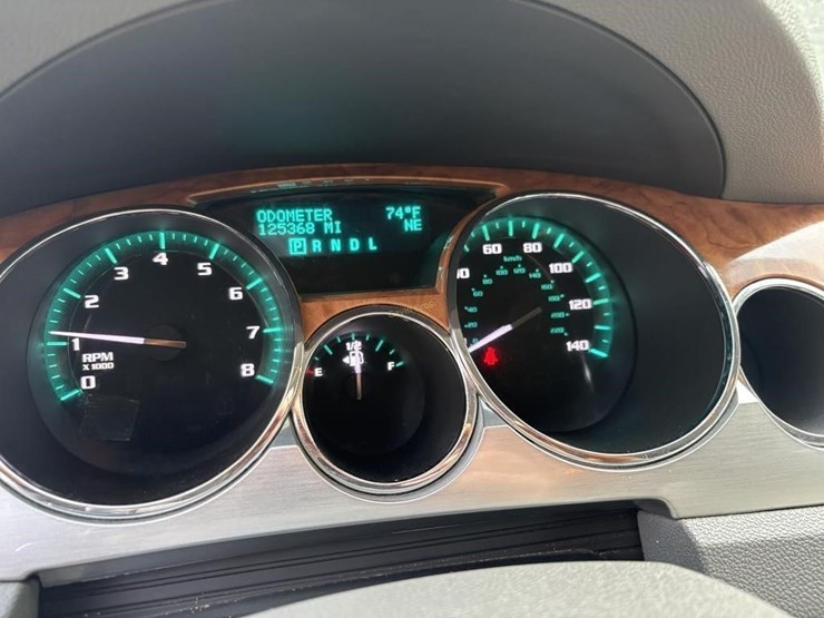 2010-buick-enclave-cxl-image-12