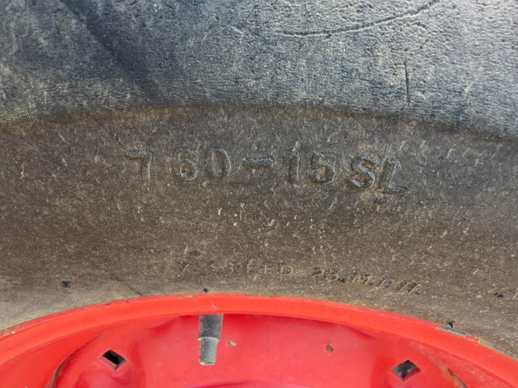 1965-ihc-farmall-656-tractor-image-9