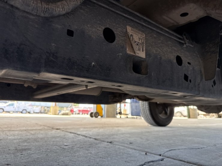 2019-ford-f150-image-25