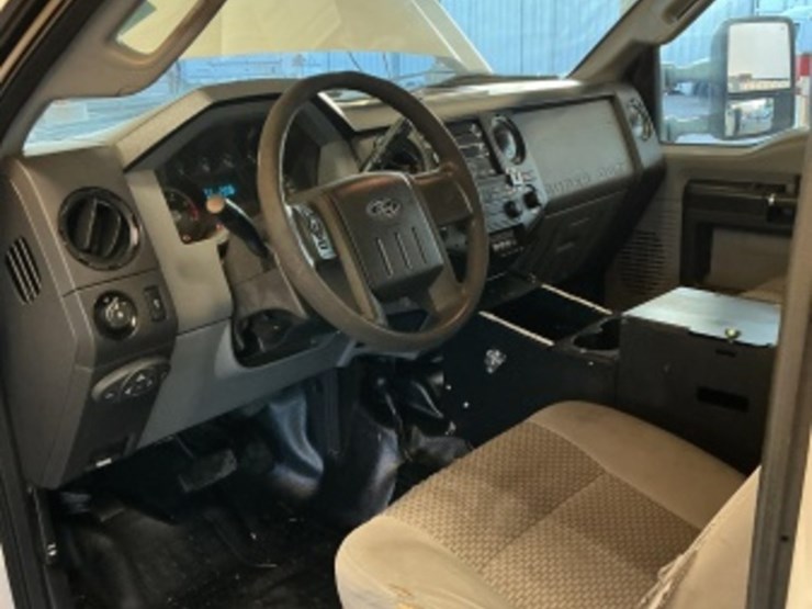 2016-ford-f350-image-24