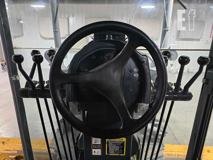 2011-deere-672g-image-15
